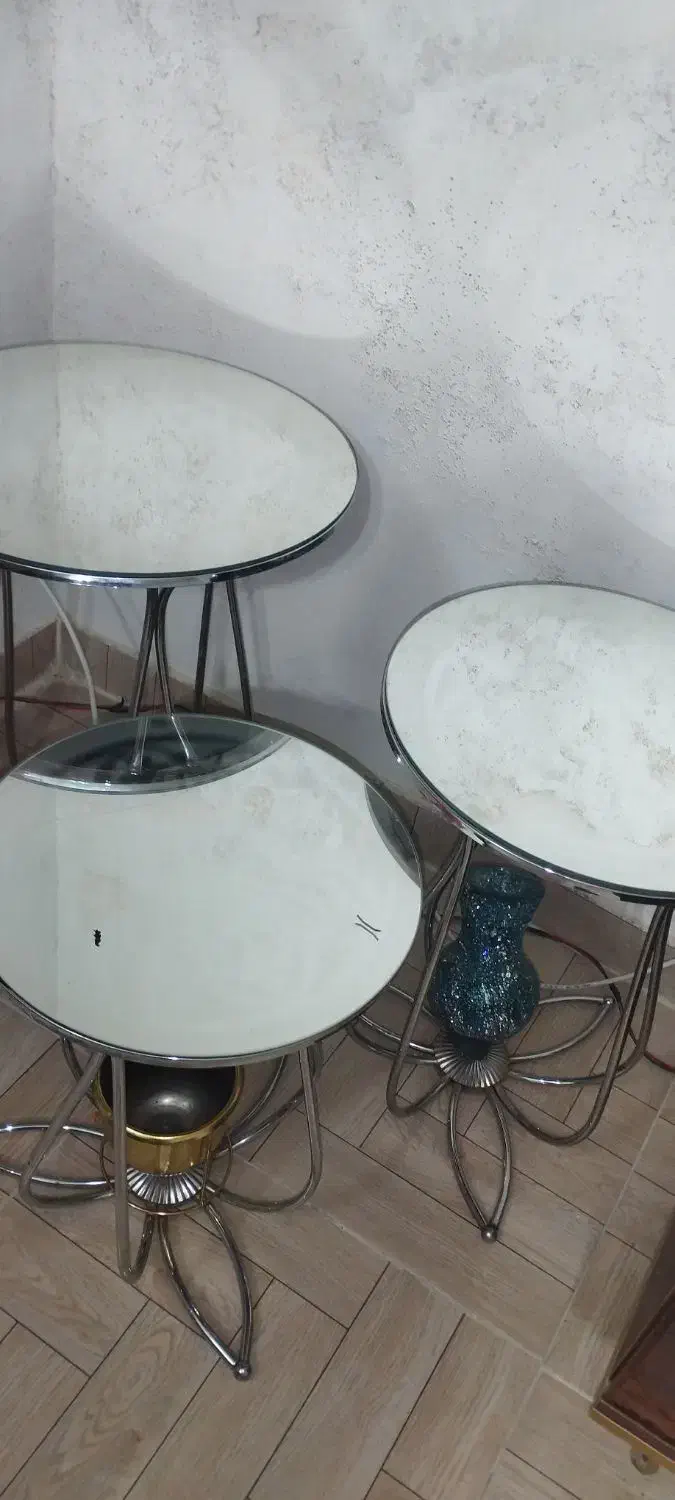 میز سه تیکه. آینه آیی  پایه ها نقره ایی|مبلمان خانگی و میز عسلی|تهران, شهرک شریعتی|دیوار