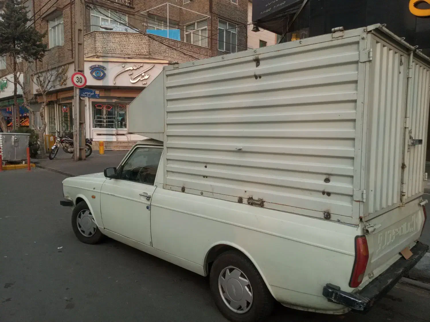 وانت بار پیکان و نیسان درون و بیرون شهری حمل بار|خدمات حمل و نقل|همدان, |دیوار