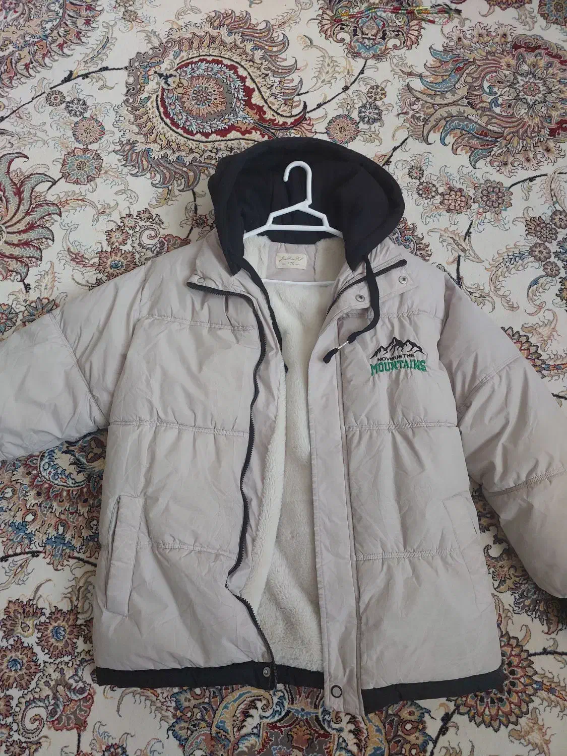 کاپشن/کاپشن خز/لباس گرم|لباس|بجنورد, |دیوار