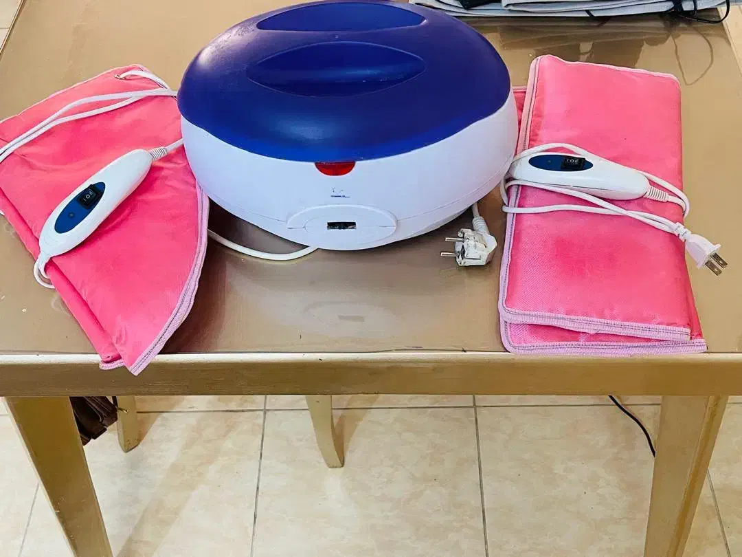 دستگاه پارافین همراه با پاپوش و دست پوش برقی|آرایشگاه و سالنهای زیبایی|سیرجان, |دیوار