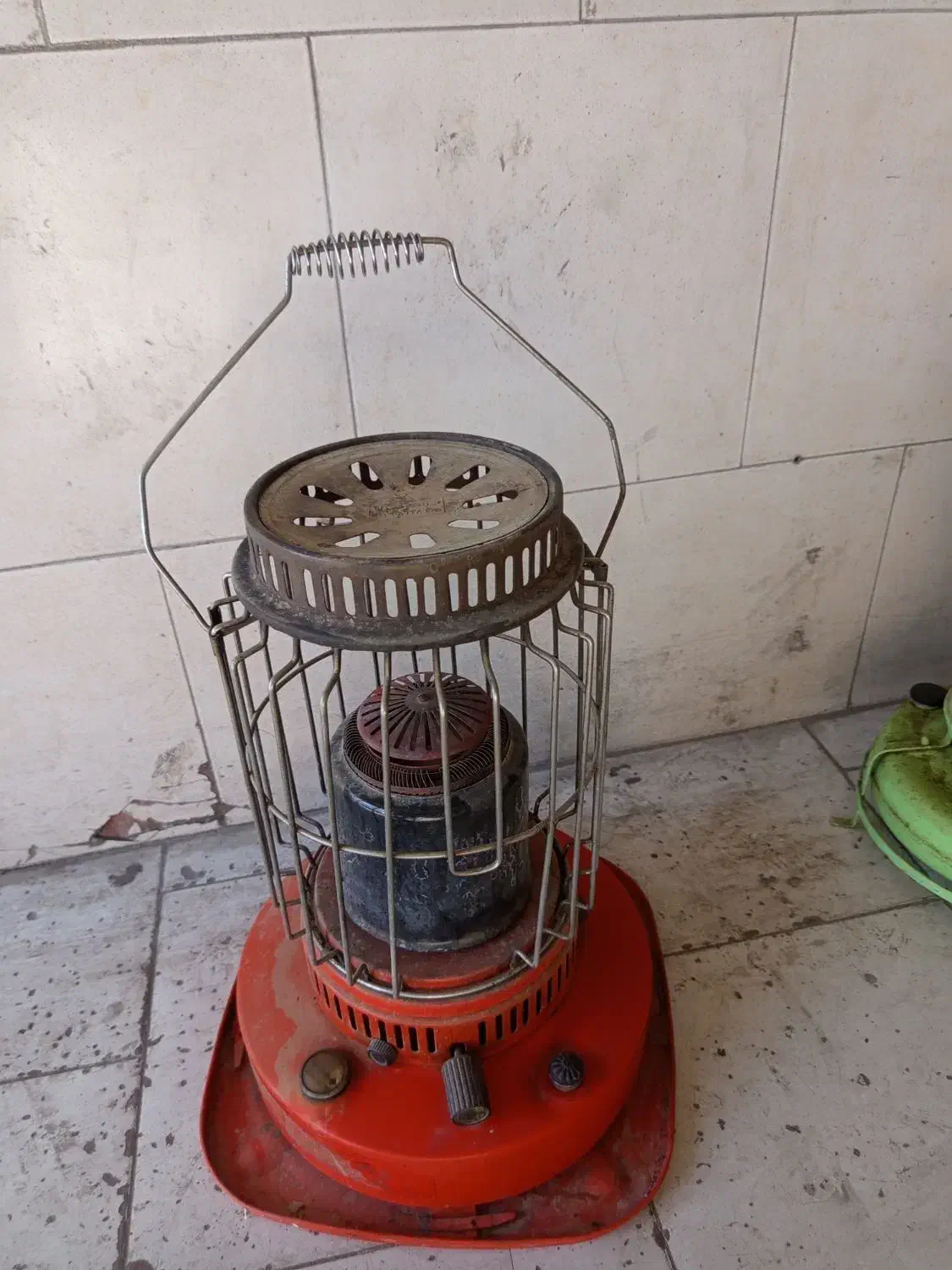 علاالدین در حد نو وسالم|بخاری، هیتر، شومینه|همدان, |دیوار