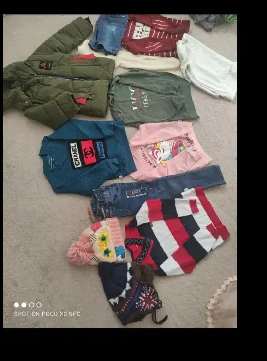 لباس|کفش و لباس بچه|مسجد سلیمان, |دیوار