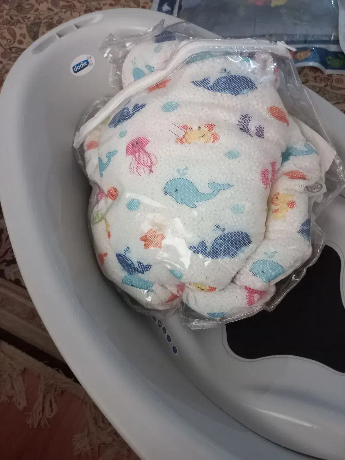 توری وان حموم نوزاد مارک ایسیز|اسباب و اثاث بچه|ساری, |دیوار