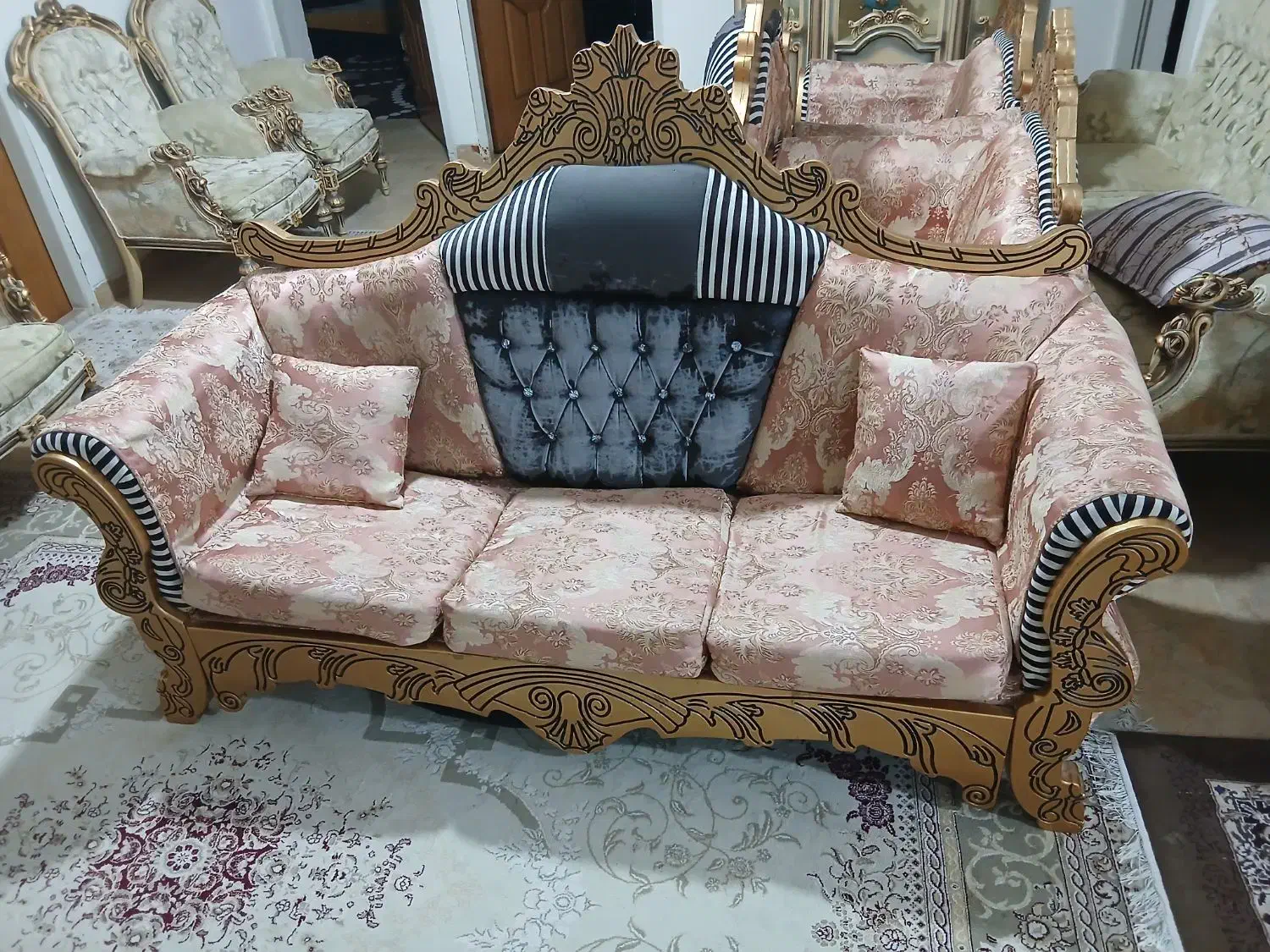 مبل و میز|مبلمان خانگی و میز عسلی|مهریز, |دیوار