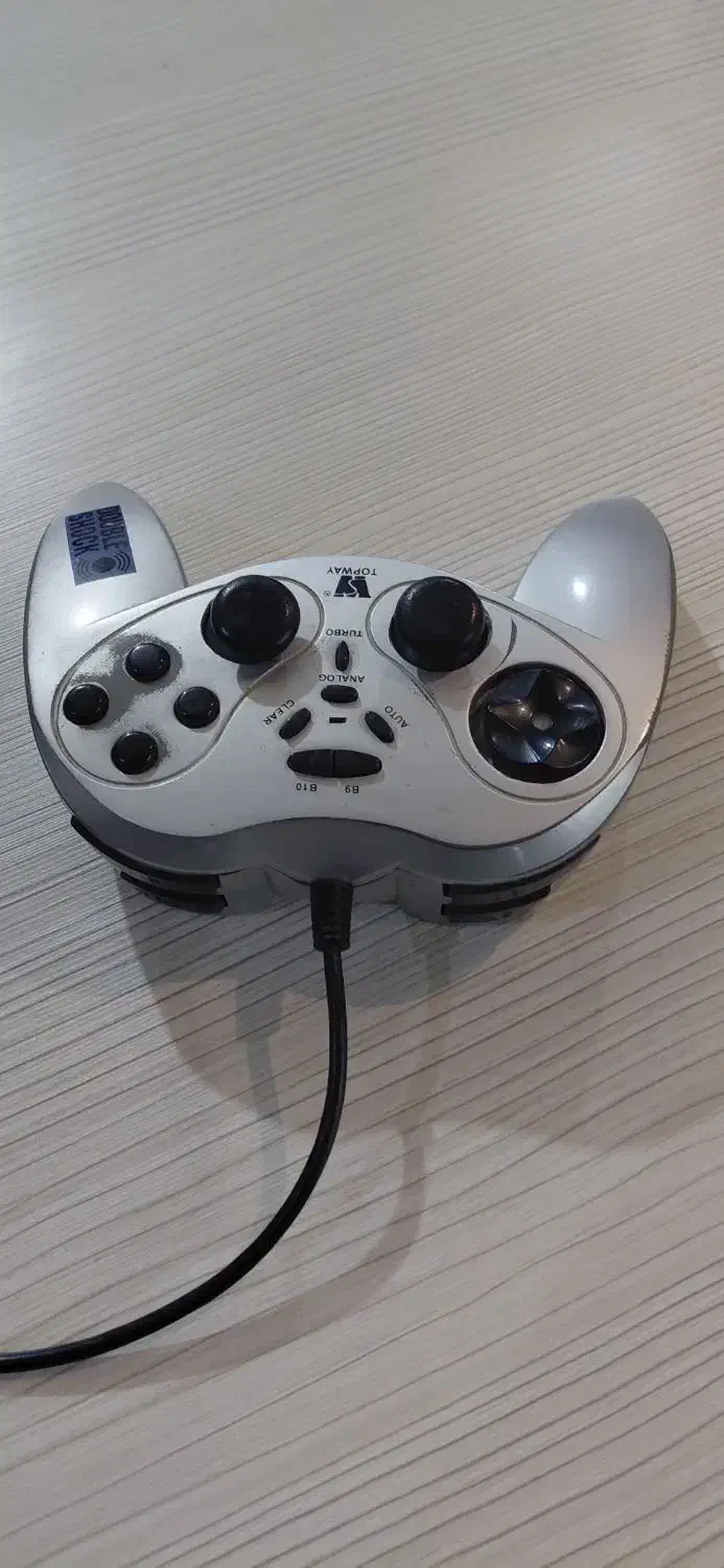 دسته بازی کامپیوتر دالبی شک|کنسول، بازی ویدئویی و آنلاین|شاهینشهر, حافظ جنوبی|دیوار