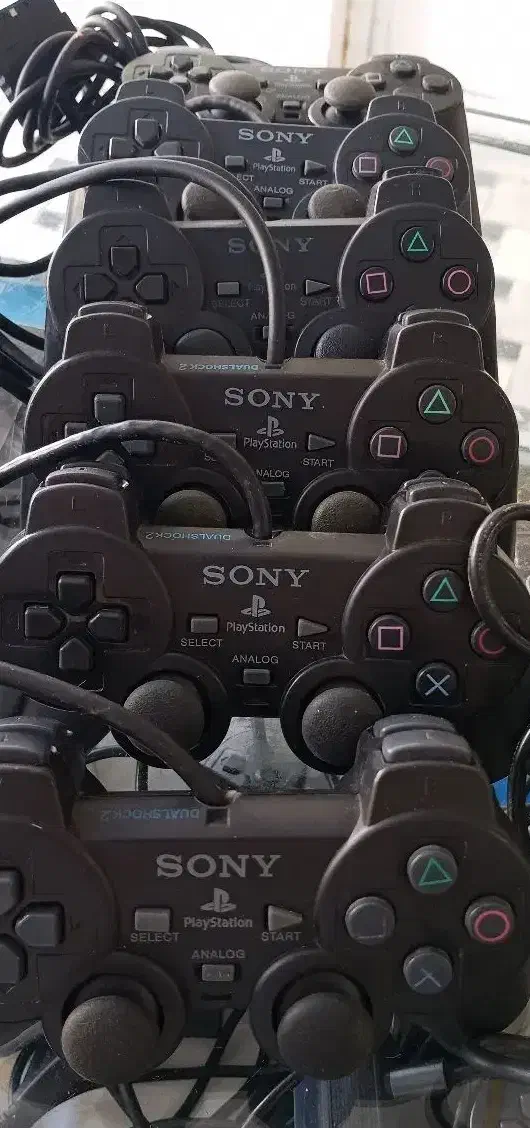 فروش دسته پلی 1و2 سونی1و2 اصلی سر کارتونی|کنسول، بازی ویدئویی و آنلاین|قم, علی آباد سعدگان|دیوار