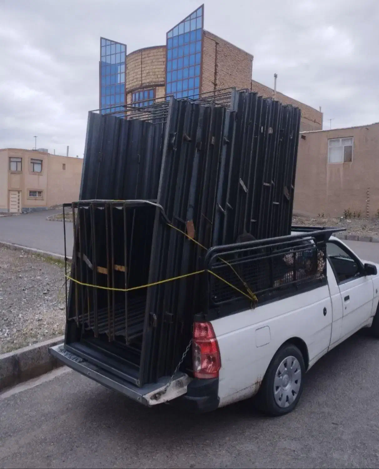 وانت تلفنی ، تاکسی بار، باربری|خدمات حمل و نقل|قشم, |دیوار