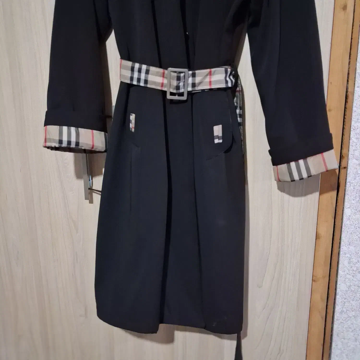 بارانی کاملا نو سایز ۴  ینی تا ۴۸ میخوره|لباس|گرگان, |دیوار