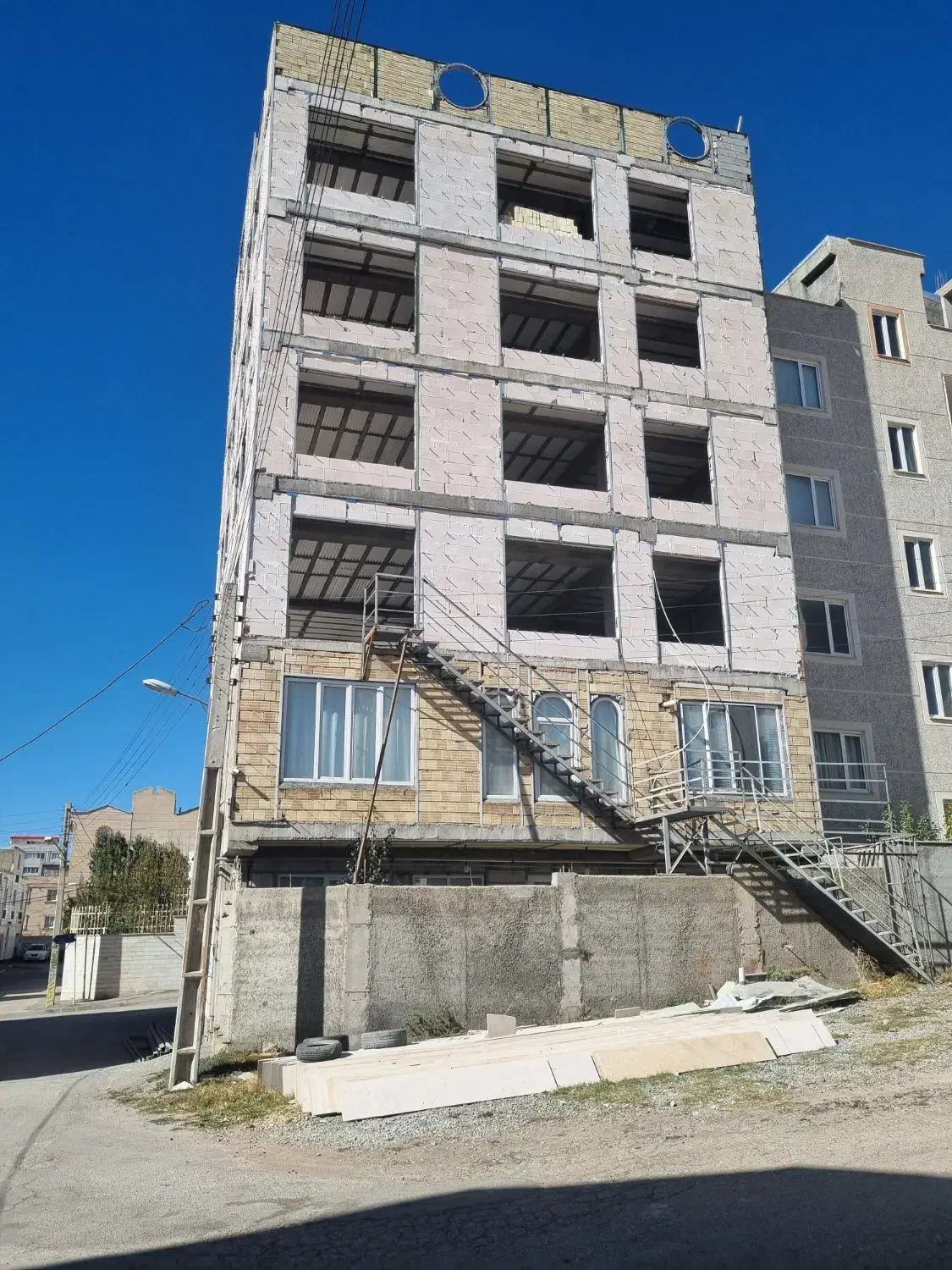 پیش فروش واحد آپارتمانی در بهترین منطقه خلخال|پیشفروش املاک|خلخال, |دیوار