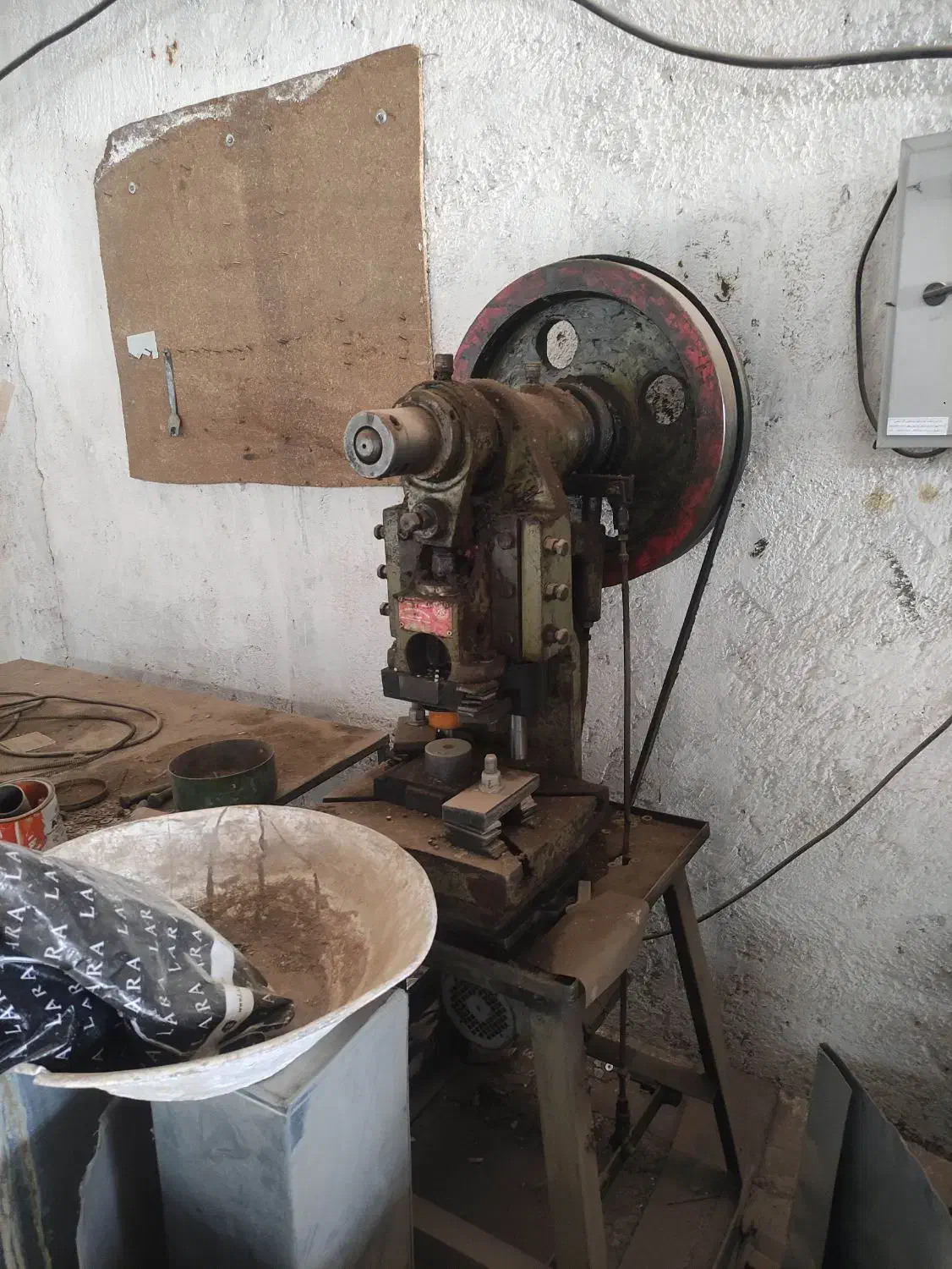 پرس ضربه ای ۲۰ تن و ۸ تن|ماشین‌آلات صنعتی|صوفیان, |دیوار