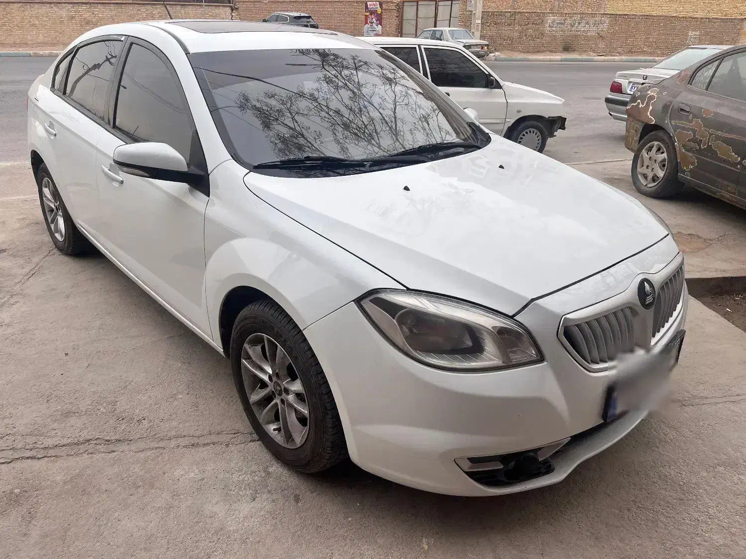 برلیانس اتومات|خودرو سواری و وانت|یزد, |دیوار