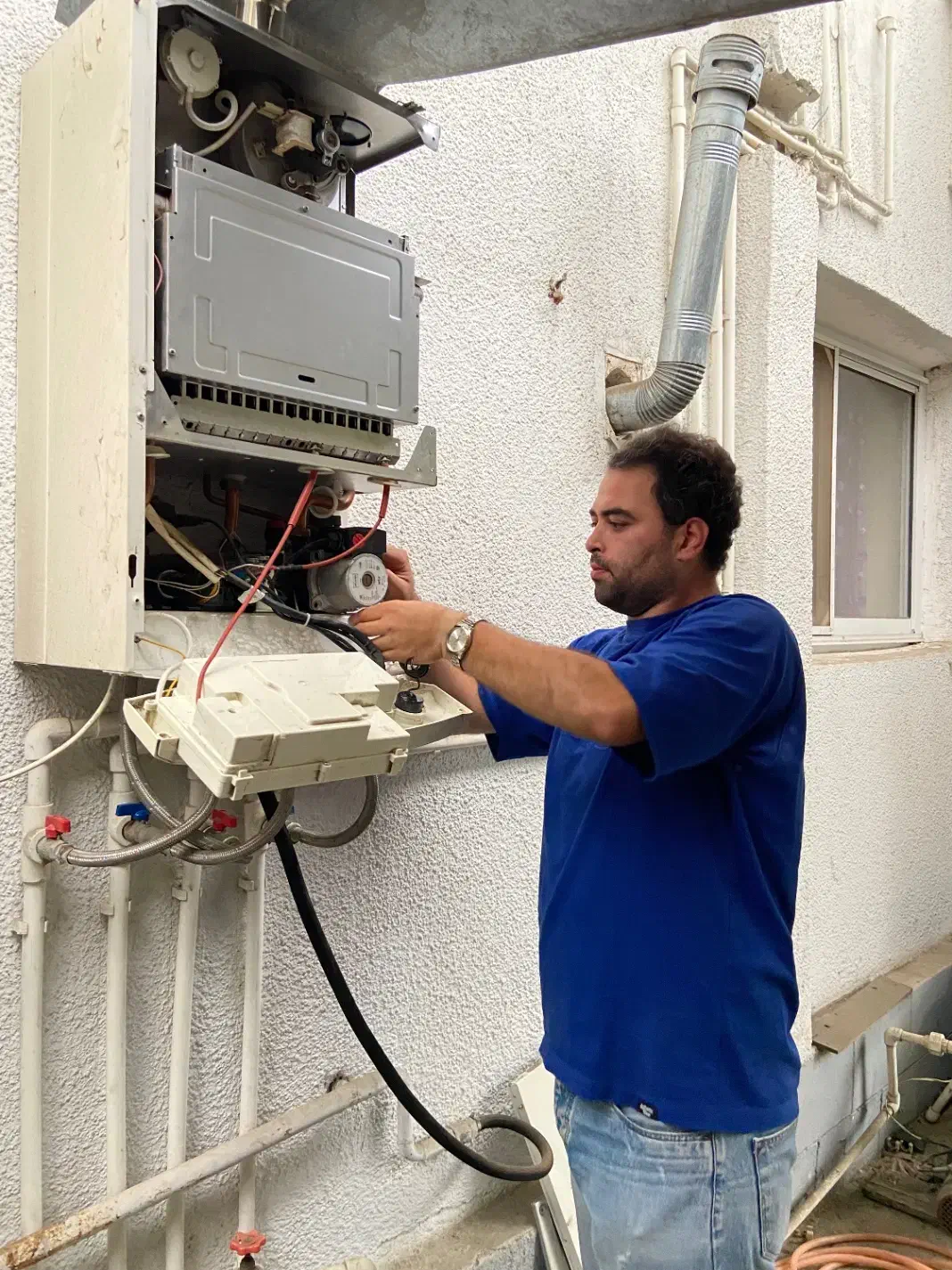 تعمیرتخصصی انواع پکیج دیواری در کل شهر|خدمات پیشه و مهارت|رشت, دروازه لاکان|دیوار