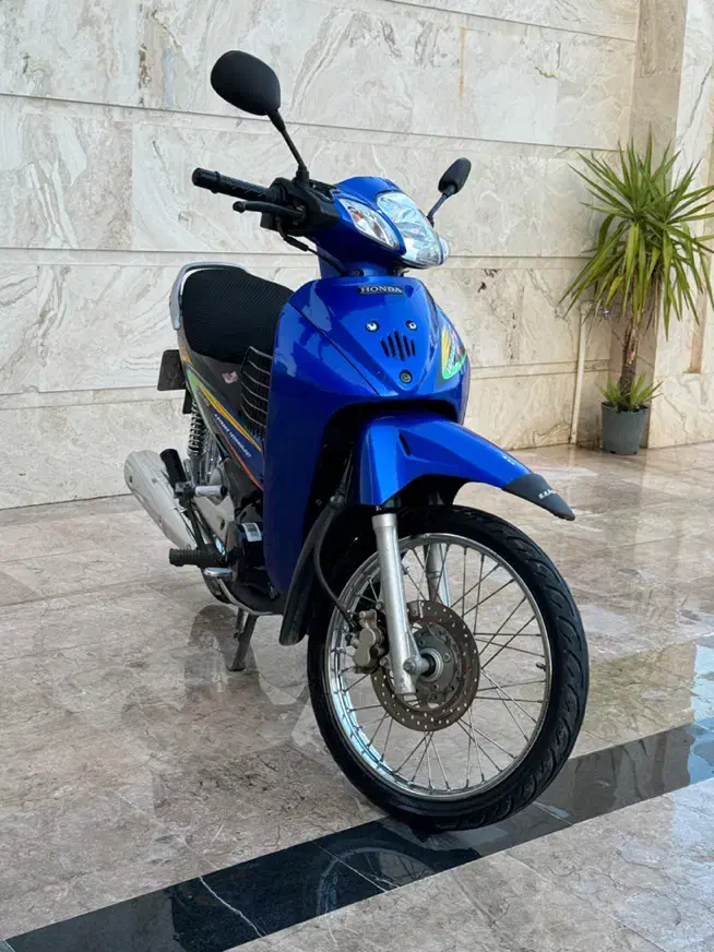 موتور ویو هندا ژاپن اصلی|موتورسیکلت|عباس‌آباد, |دیوار