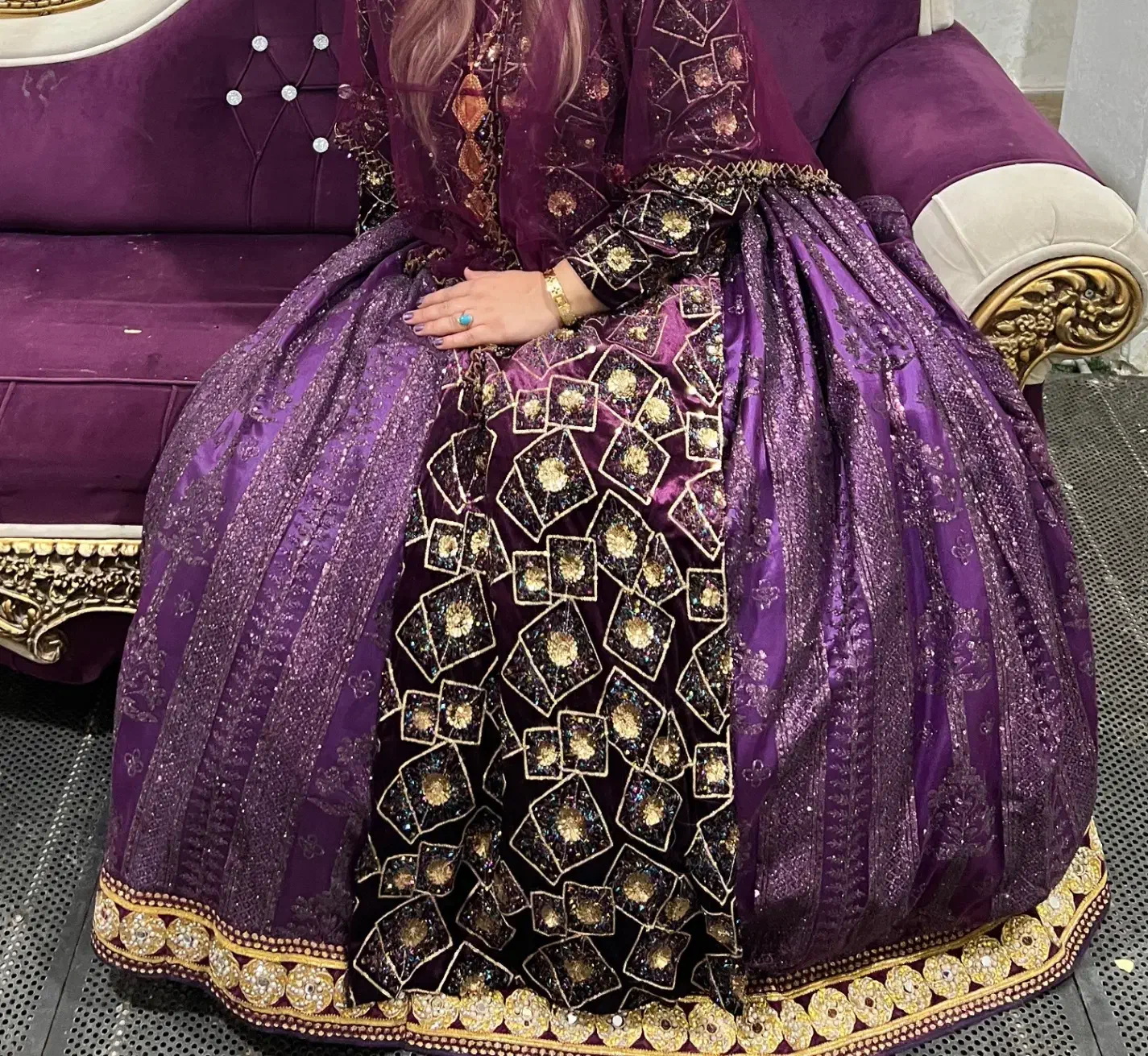 لباس محلی|لباس|شیراز, حومه شیراز|دیوار