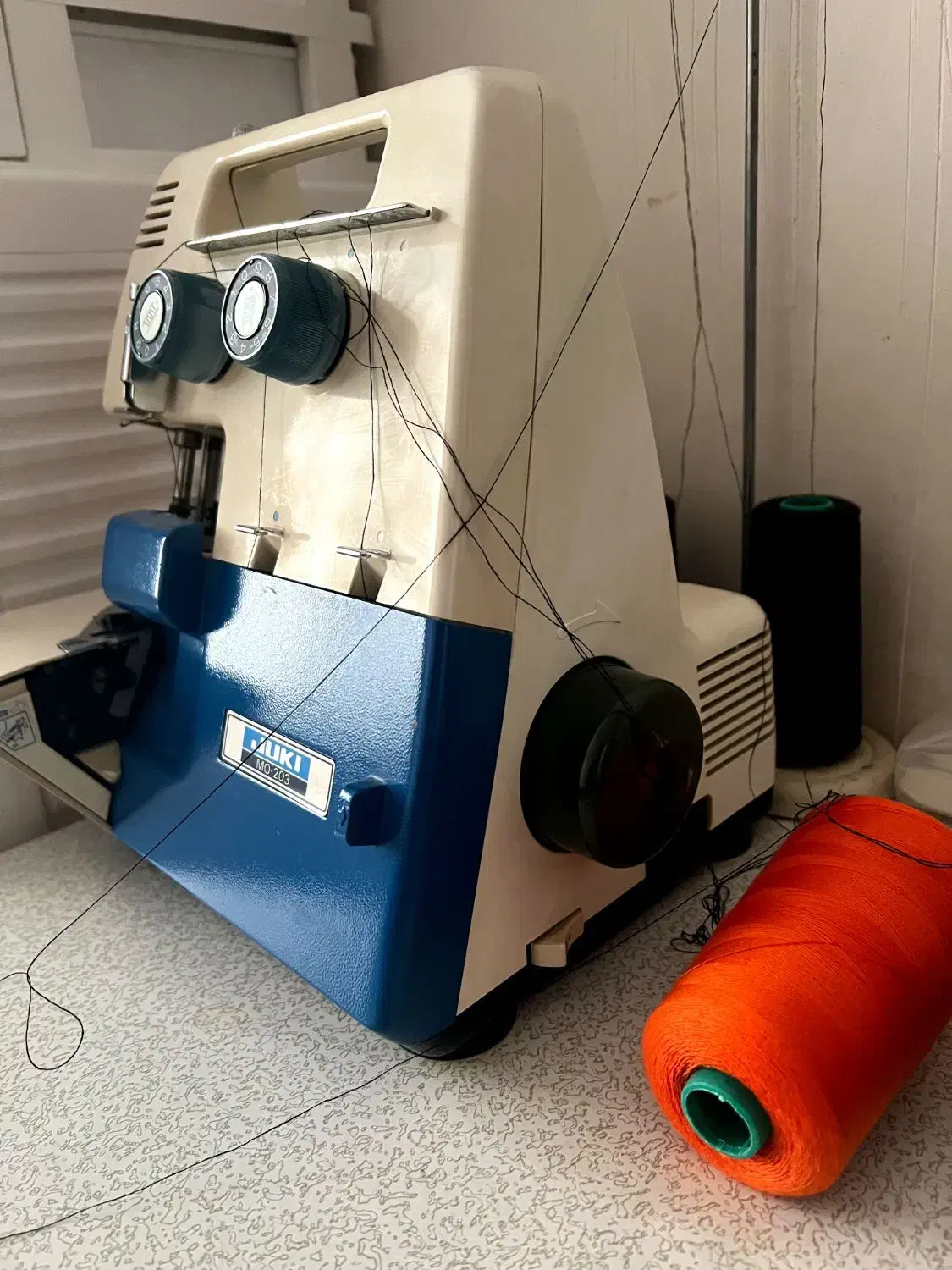 چرخ و سردوز|چرخ خیاطی و ریسندگی|سردشت, |دیوار