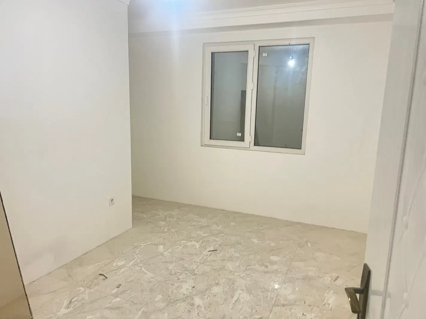 ۹۵ متر دو خواب ۱۴۰۴ دامایی شخصی ساز دارای وام|فروش آپارتمان|بندرعباس, |دیوار