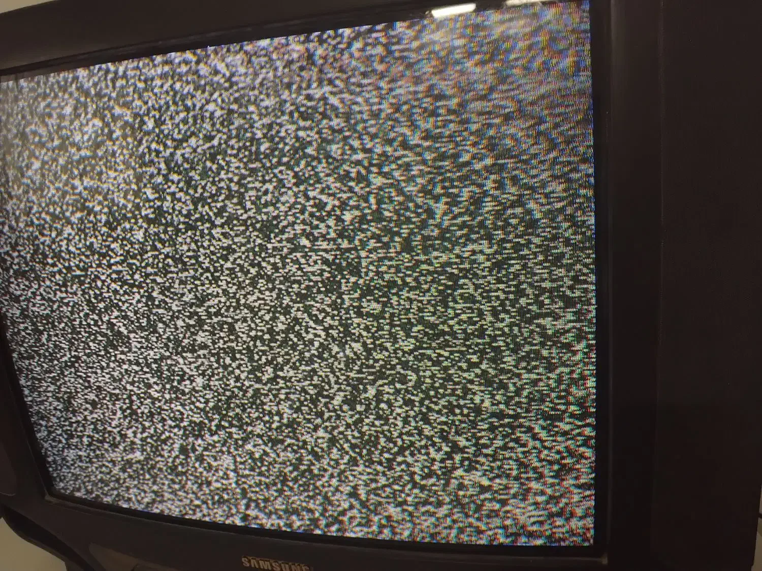 سالم مارک سامسونگ با قیمت استثنایی تخفیف هم داره|تلویزیون و پروژکتور|آستانه سرا, |دیوار