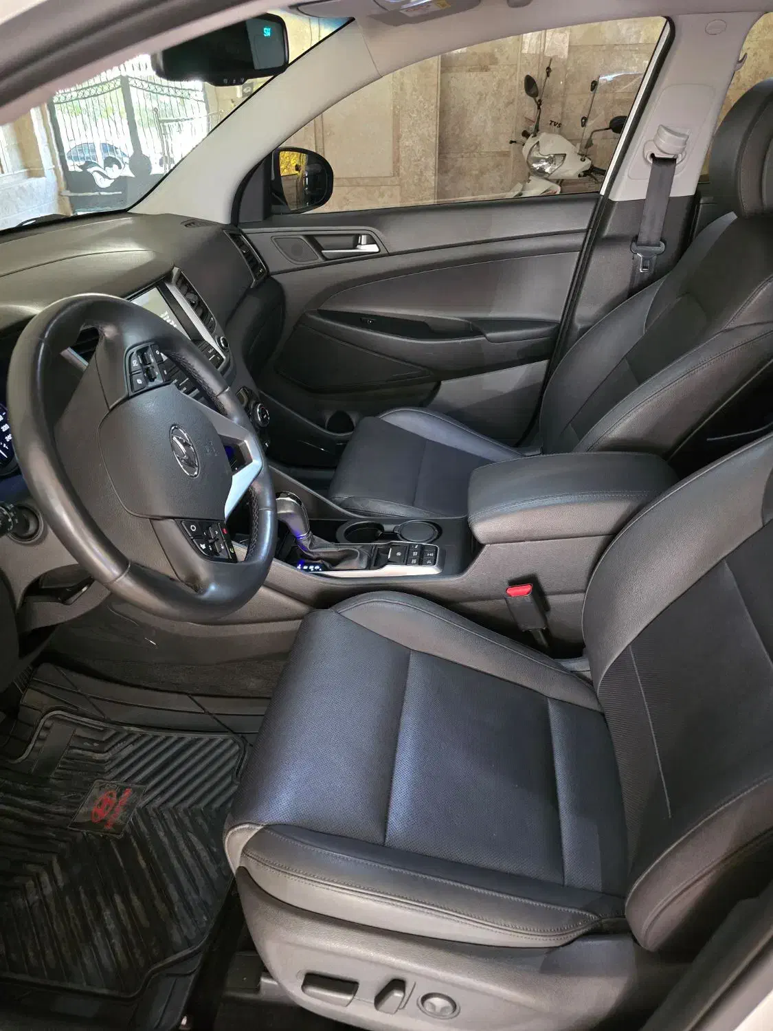 توسان ۲۰۱۷ کارکرد واقعی با رزومه نمایندگی|خودرو سواری و وانت|تهران, میرداماد|دیوار