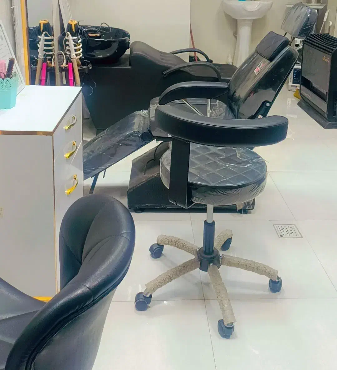 لوازم آرایشگاه در حد نو|آرایشگاه و سالن‌های زیبایی|مشهد, انقلاب|دیوار