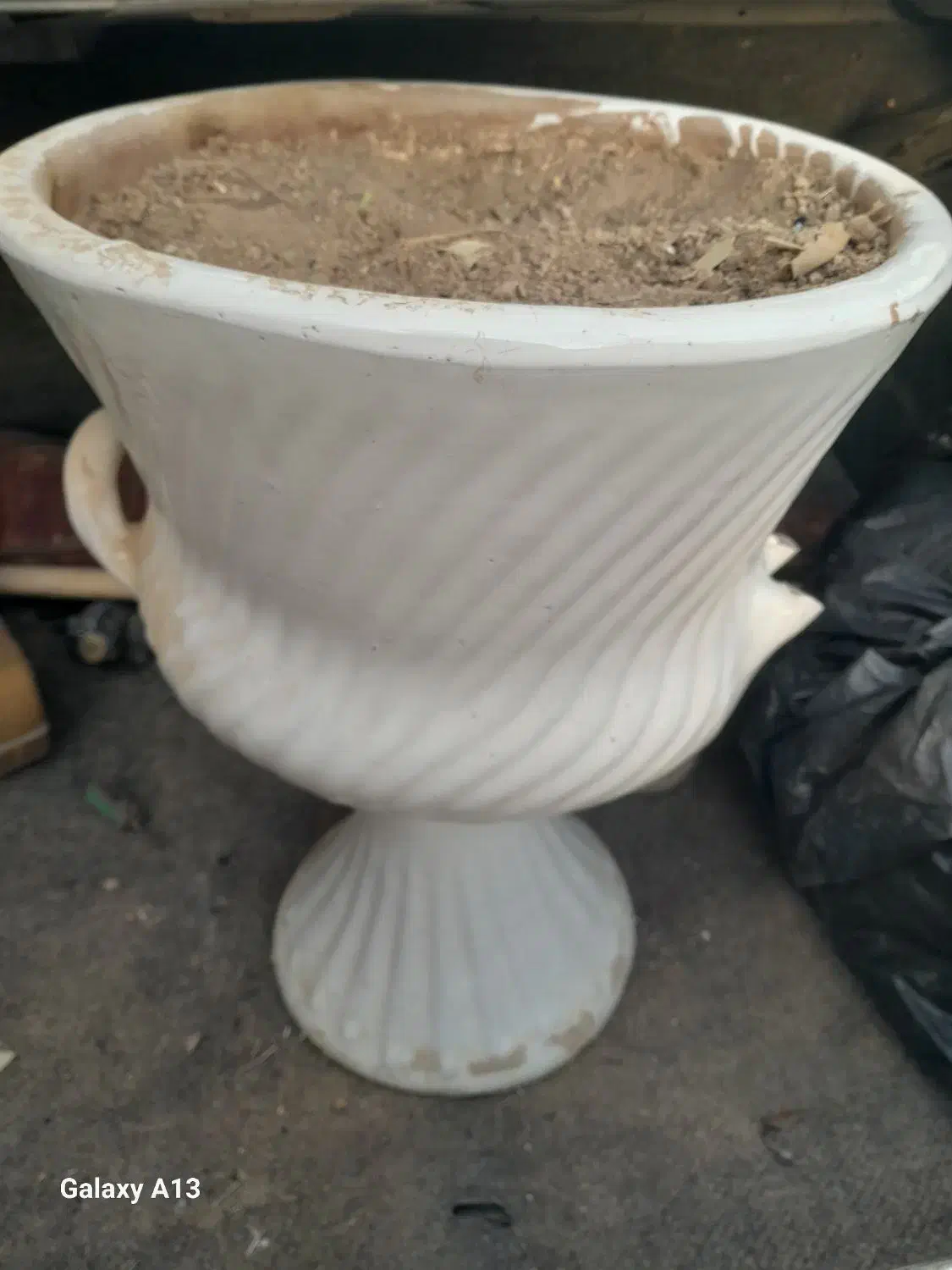 گلدان بزرگ|گل مصنوعی|نیمروز, |دیوار