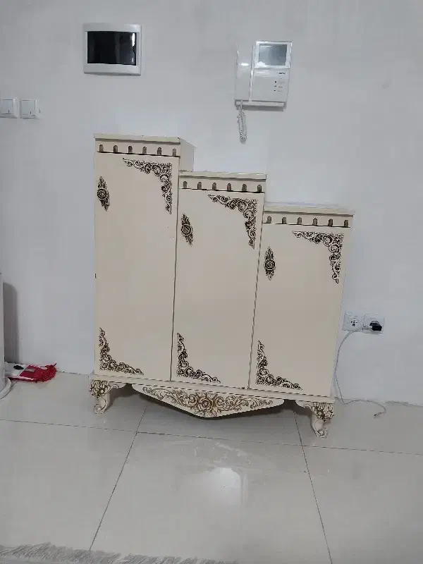 حراج تمامی وسایل منزل مبل جاکفشی|حراج|کرج, محمود آباد|دیوار