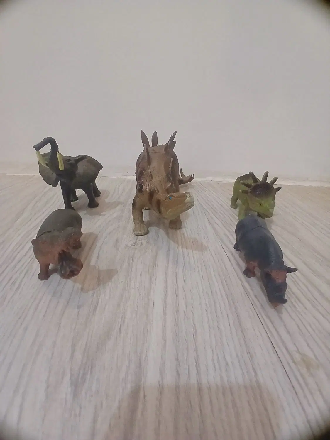 فیگور animals|اسباب‌‌بازی|رشت, پاستوریزه|دیوار
