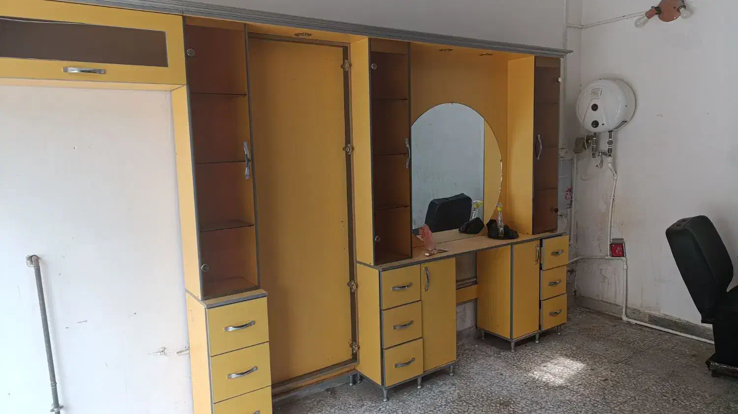 دکور|آرایشگاه و سالنهای زیبایی|رشت, لاکان شهر|دیوار