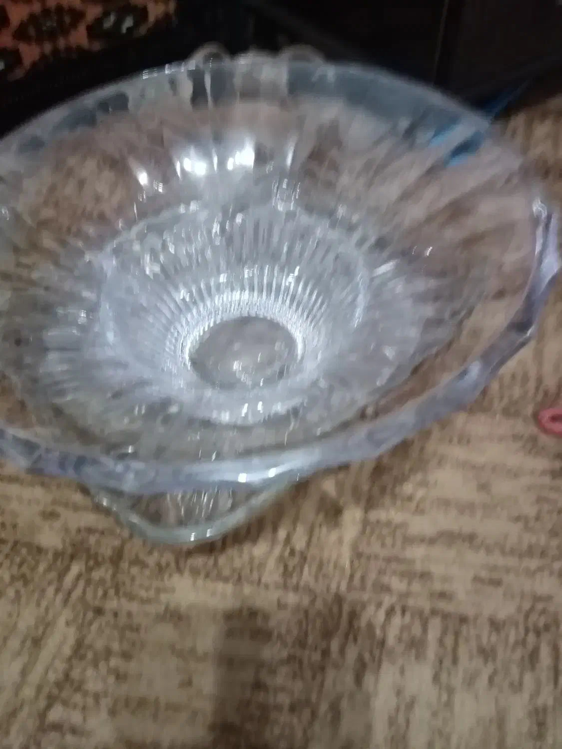 تعدادی بلور ومیوه خوری وشکلات خوری همه نو|ظروف سرو و پذیرایی|رشت, استقامت ۲|دیوار