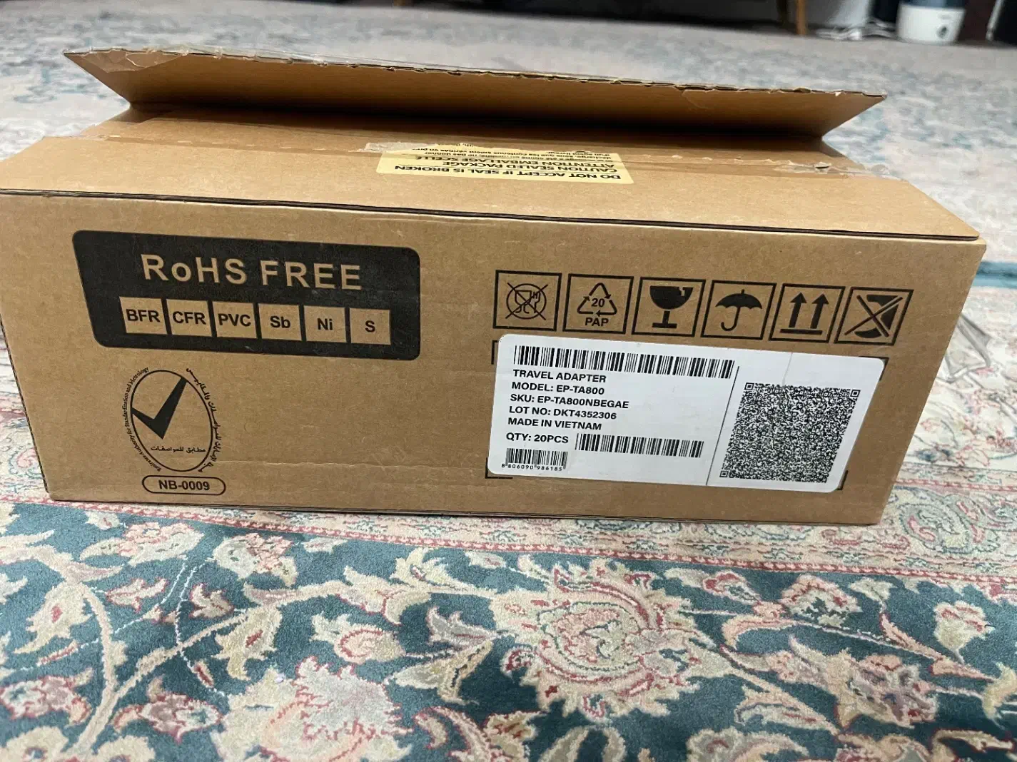 کارتون ۱۸ تایی شارژر سامسونگ|لوازم جانبی موبایل و تبلت|قزوین, |دیوار