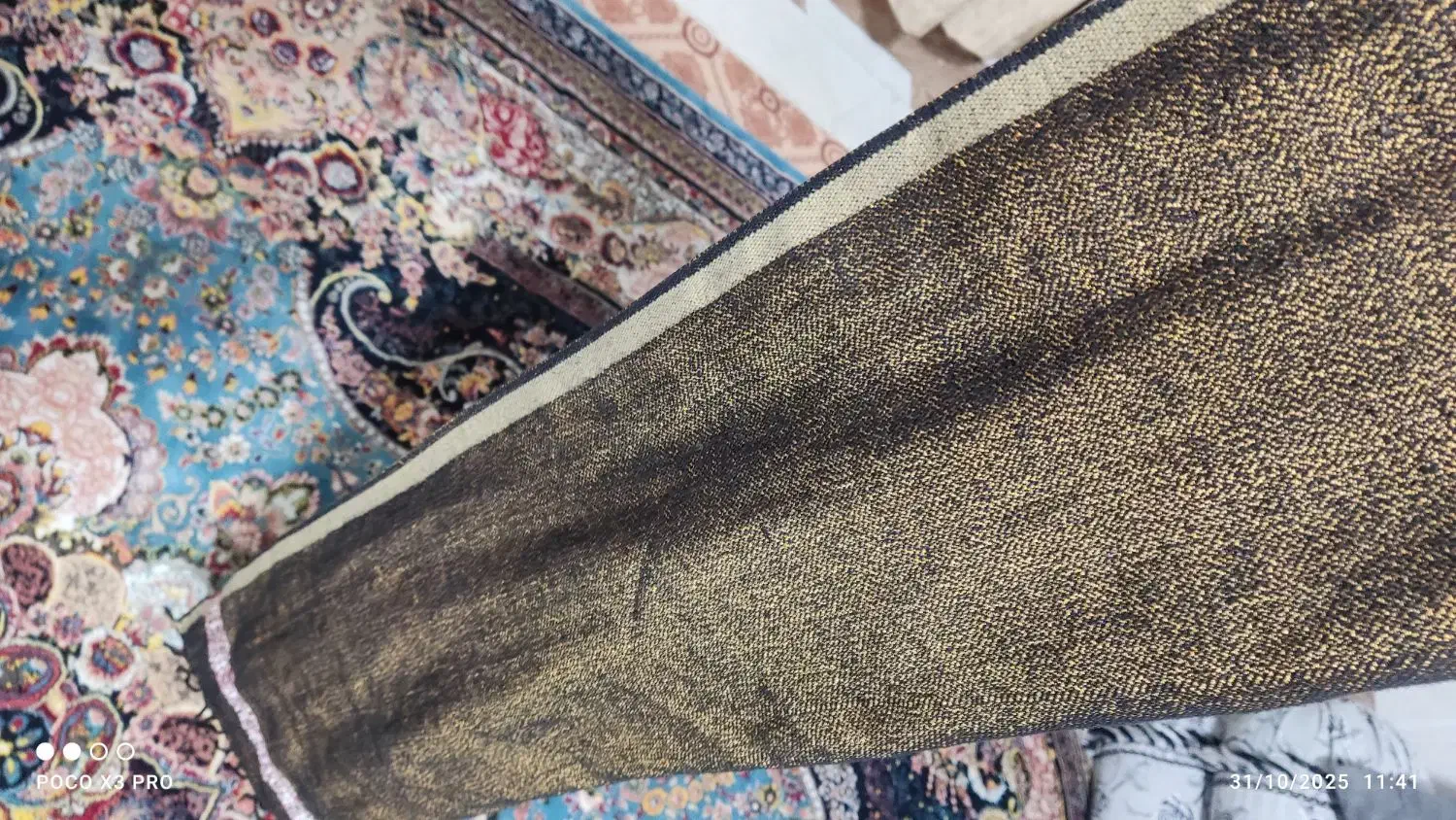 لونگ.کیس|لباس|خاش, |دیوار