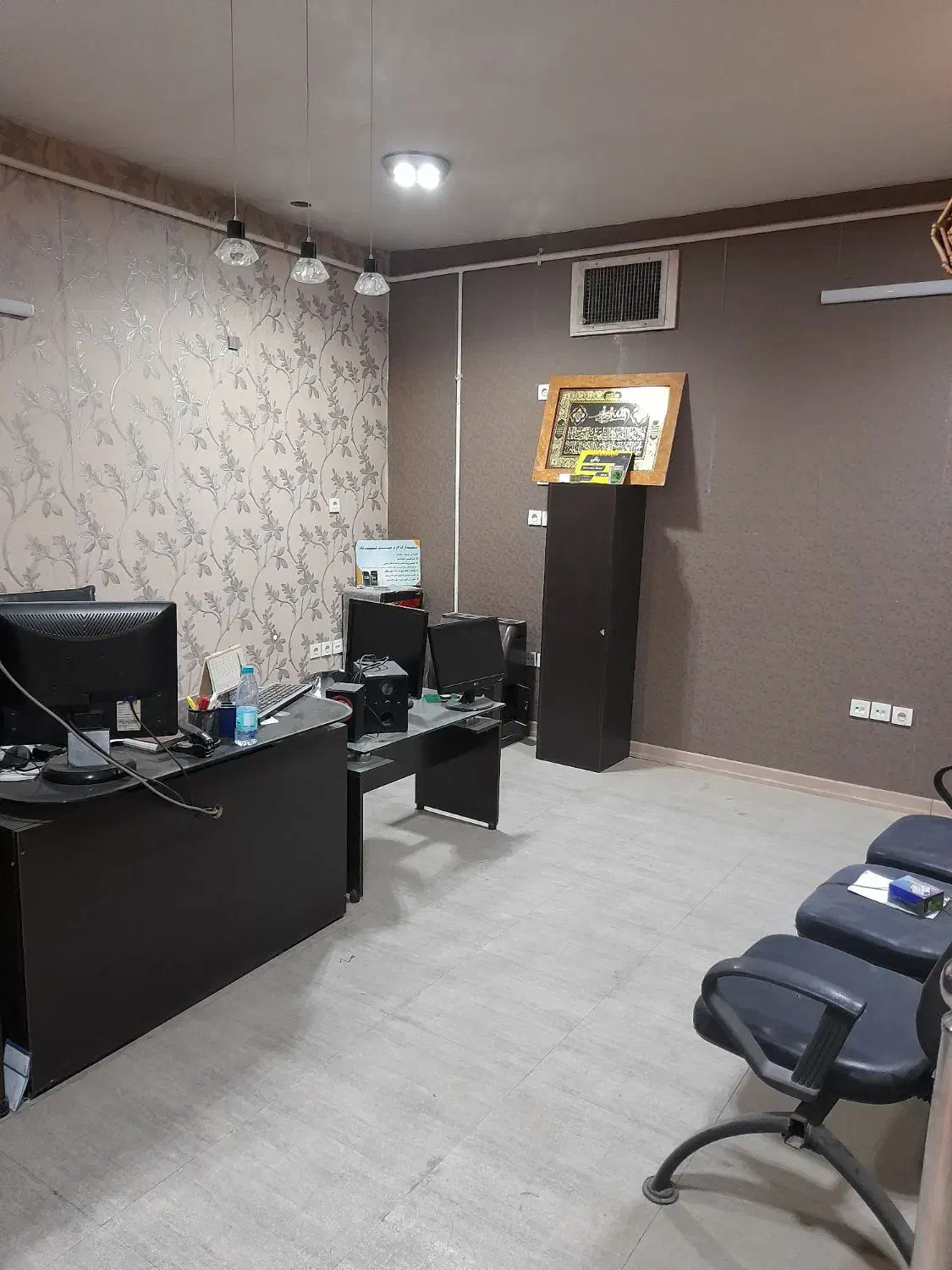 ۵۰متراداری مبله/فوقانی مغازه/براصلی خ مسکن|اجارهٔ دفتر کار، اتاق اداری، مطب|یزد, |دیوار