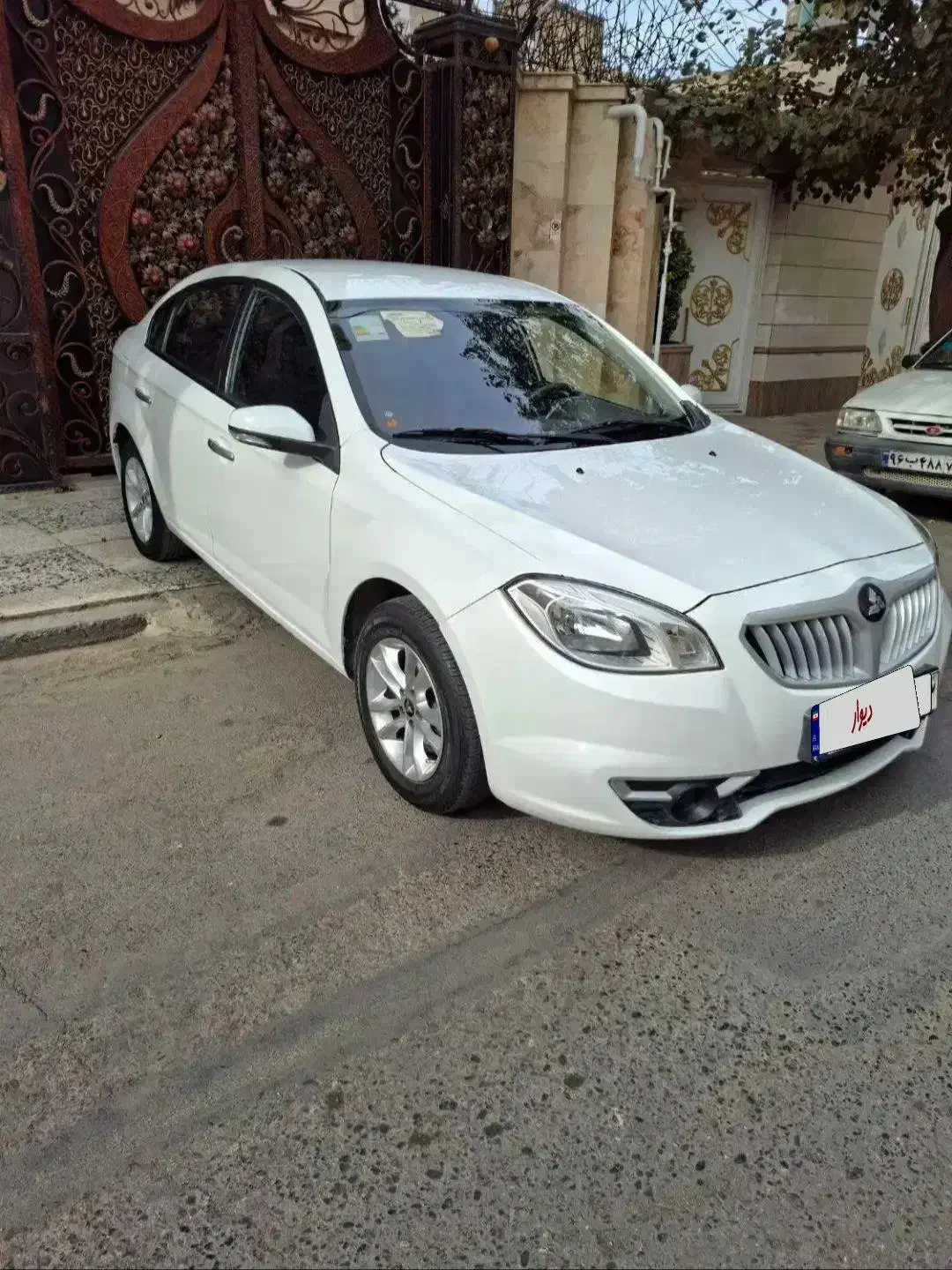 برلیانس ۳۳۰ صفر|خودرو سواری و وانت|زاهدان, |دیوار