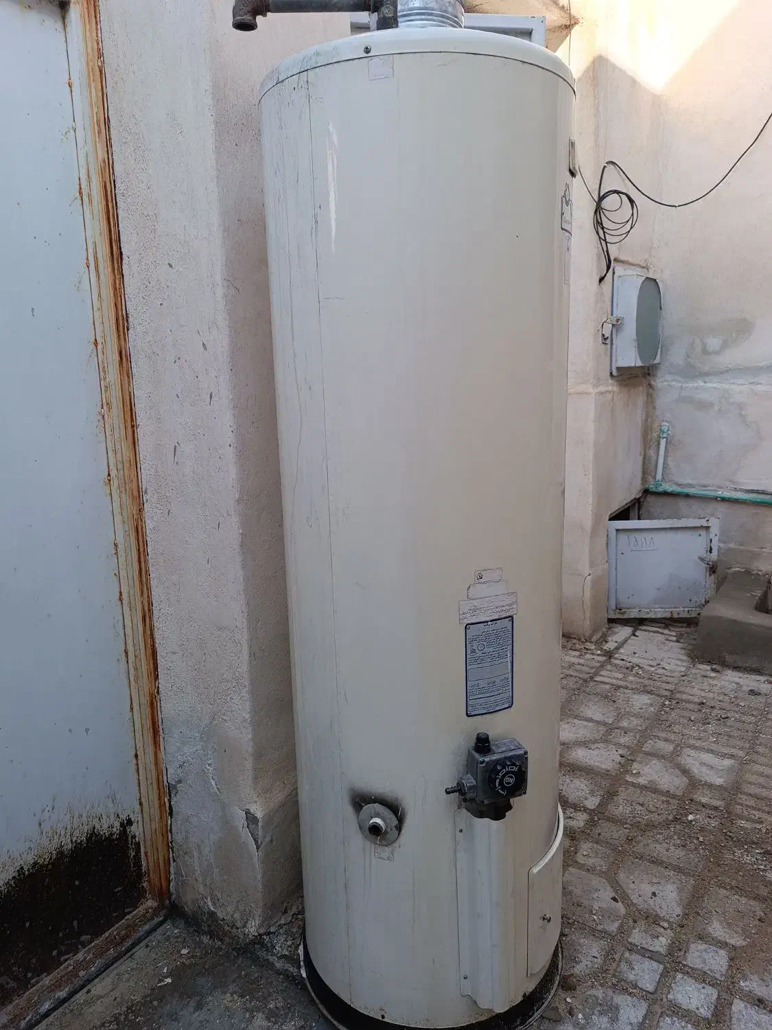 آبگرم کن 200لیتری در حد نو|آبگرمکن، پکیج، شوفاژ|جهرم, |دیوار