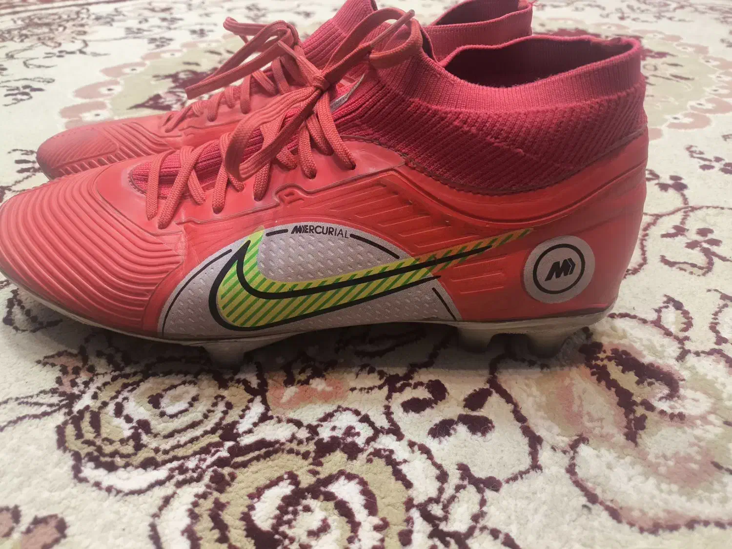 گفش چمنی|ورزش‌های توپی|لردگان, |دیوار