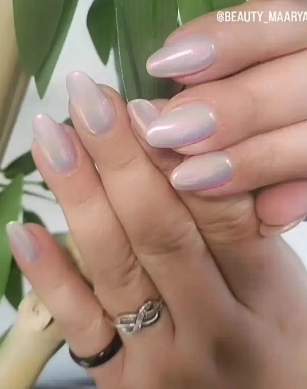 خدمات کاشت ناخن ،و آموزش صفر تا صد کاشت ناخن|خدمات آرایشگری و زیبایی|رشت, فلسطین|دیوار