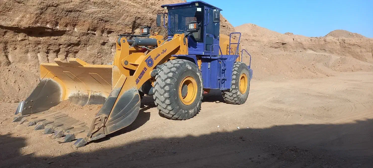 لودر و ماشین اماده به کار|خدمات حمل و نقل|تایباد, |دیوار