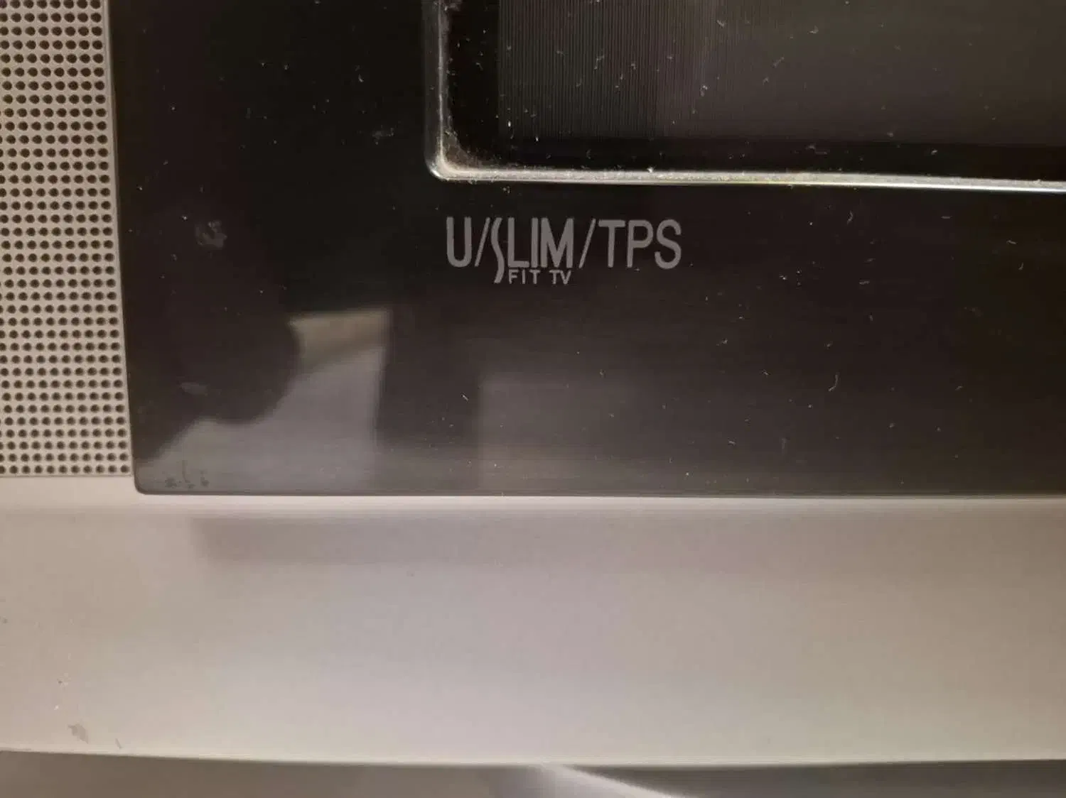 تلوزیون سامسونگ 21 اینچ|تلویزیون و پروژکتور|اندیشه, اندیشه فاز ۳|دیوار