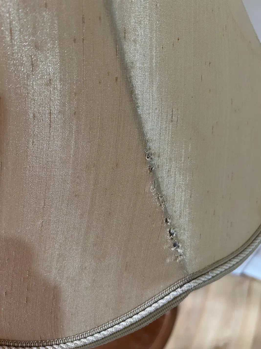 آباژور|چراغ خواب و آباژور|رشت, گلسار|دیوار