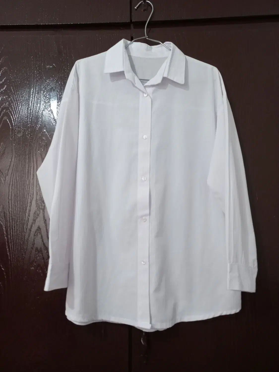 شومیزوکت جین|لباس|رباط‌کریم, مسکن مهر آبشناسان|دیوار