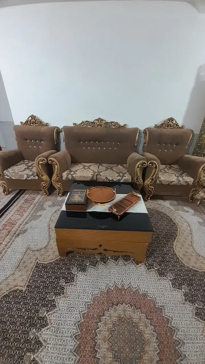 مبل و جلومبلی و میز ناهارخوری و صندلی|مبلمان خانگی و میز عسلی|الیگودرز, |دیوار