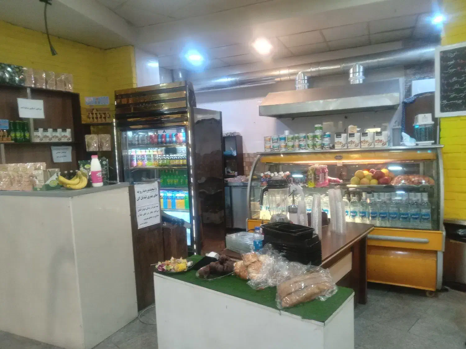 نیرو جهت کار در بوفه باشگاه بدنسازی|استخدام خدمات فروشگاه و رستوران|تهران, مینیسیتی (شهرک نفت)|دیوار