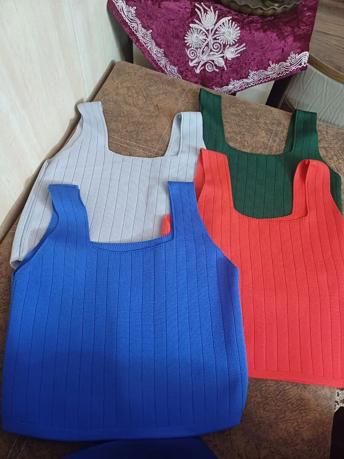 حراج کراپ ونیم تنه دخترانه و زنانه  سایز ۳۸ تا ۴۸|لباس|قرچک, شهرک گلها|دیوار