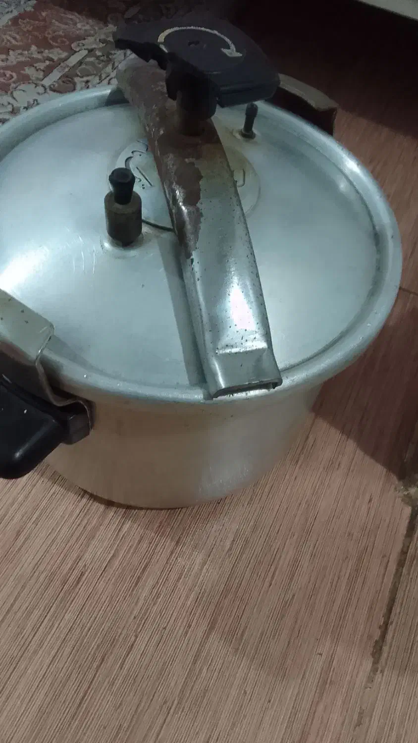 لوازم خانگی لباسشوی فروش فوری|آبمیوهگیر و آبمرکباتگیر|رشت, عینک|دیوار