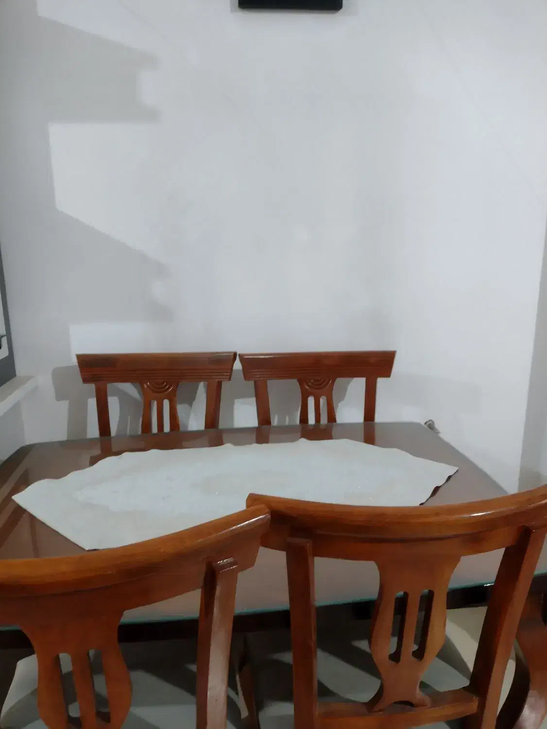 میز نهارخوری چهار نفره|میز و صندلی غذاخوری|قم, پردیسان|دیوار