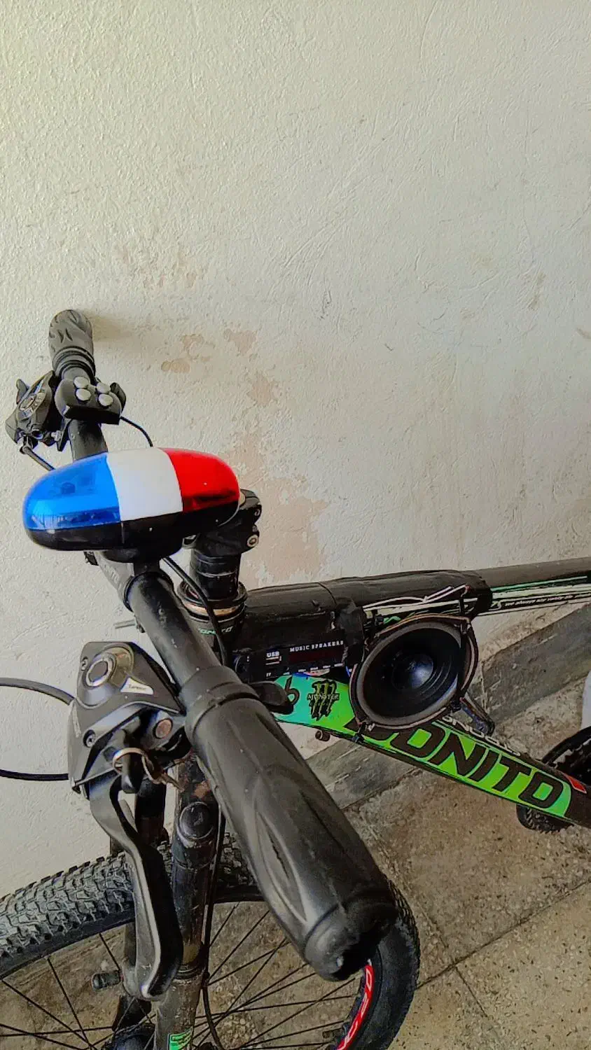 دوچرخه بونیتو رنگ سبز اسپیکر دار|دوچرخه، اسکیت، اسکوتر|مرودشت, ژیان|دیوار