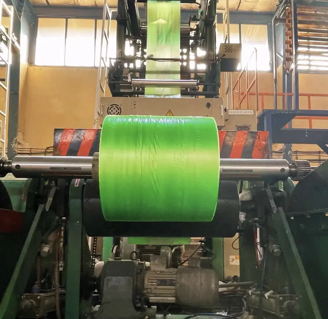 کارگر صنعتی ( اپراتور تولید نایلکس و دوخت نایلکس )|استخدام صنعتی، فنی، مهندسی|بوئین زهرا, |دیوار