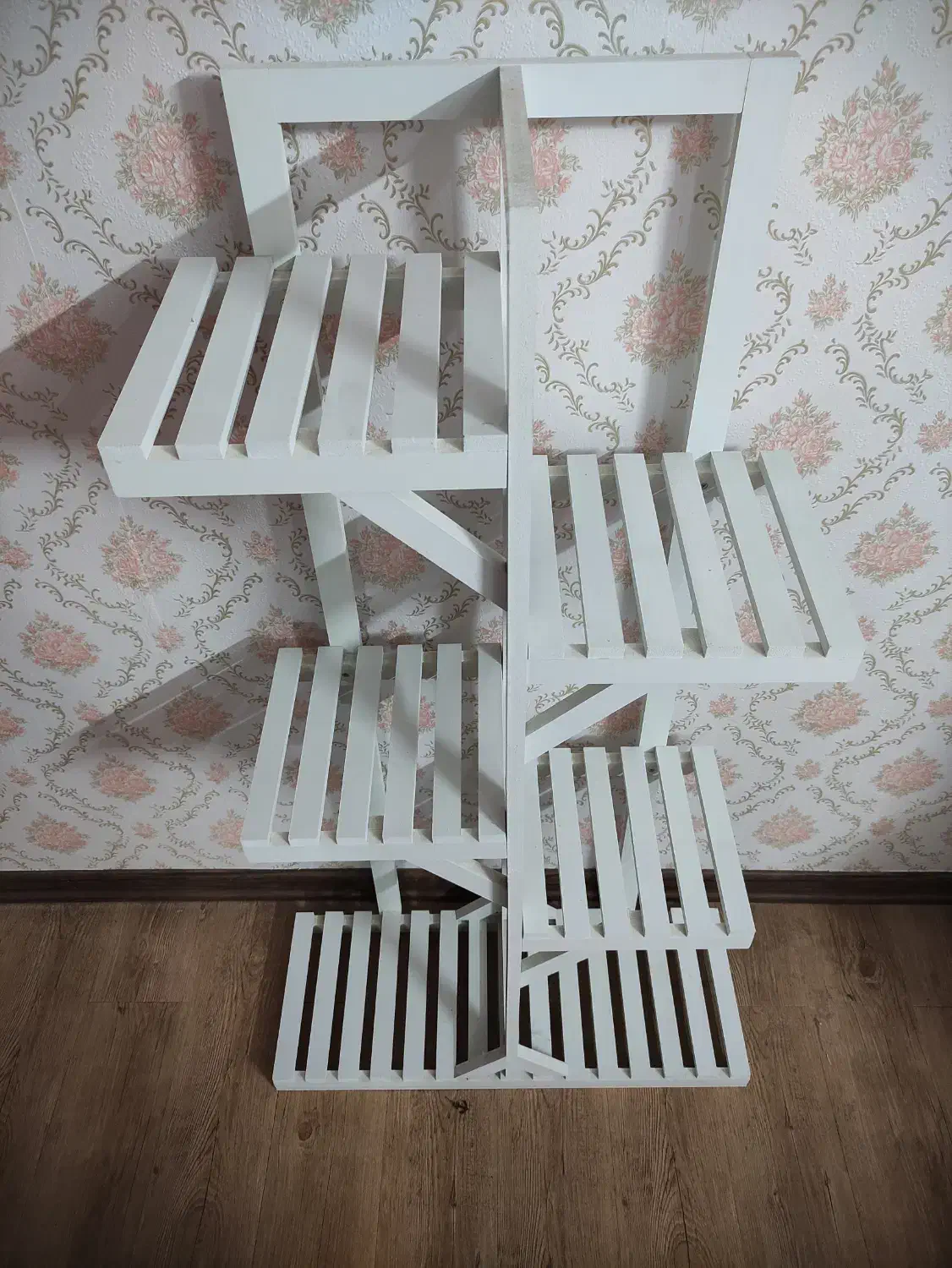 جا گلدانی و قفسه (حصیری و ام دی اف سبک)|صنایع دستی و سایر لوازم تزئینی|مشهد, هنرستان|دیوار