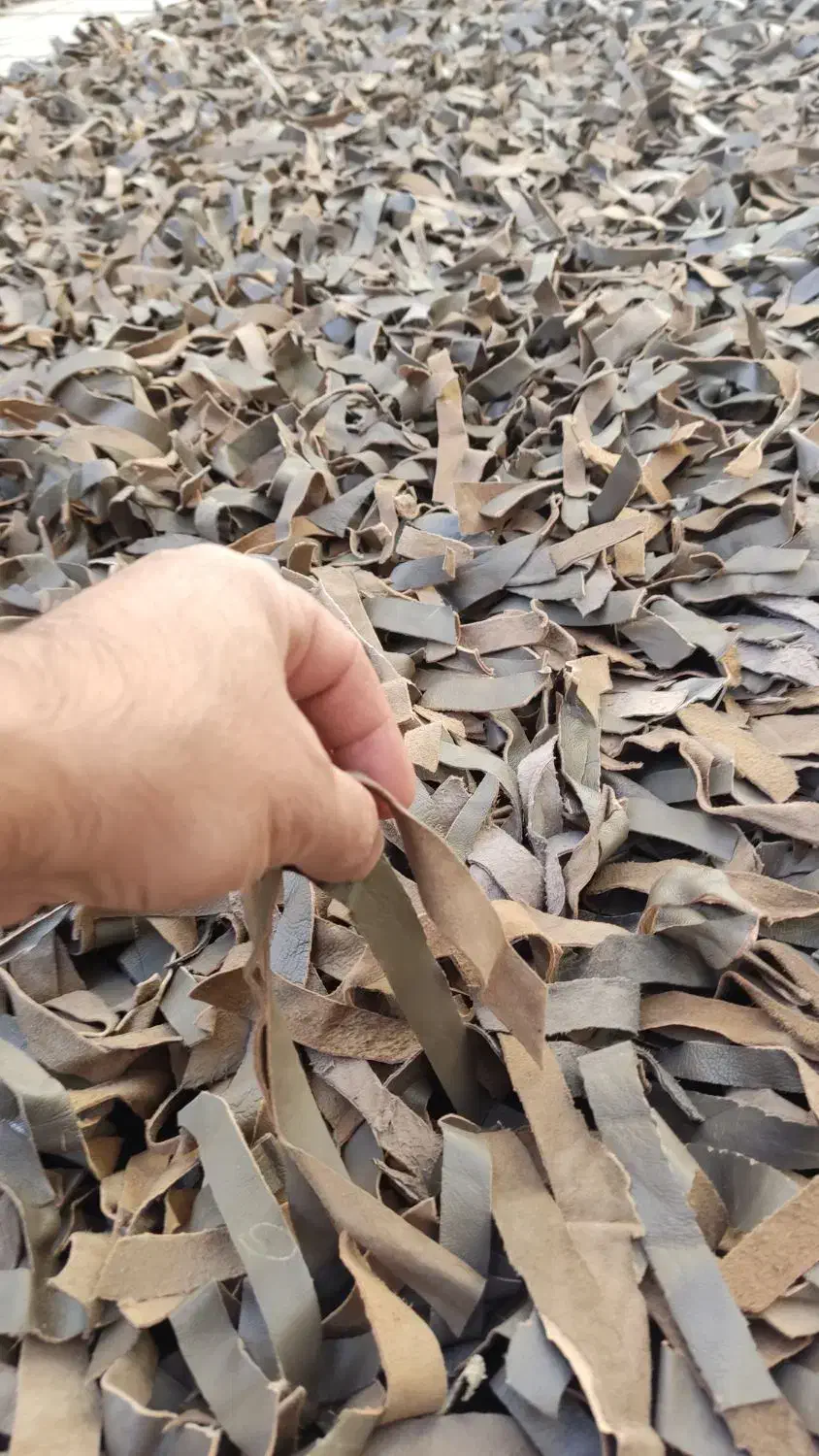 فرش چرم طبیعی نسکافه ای پرز بلند|فرش|مشهد, هنرستان|دیوار