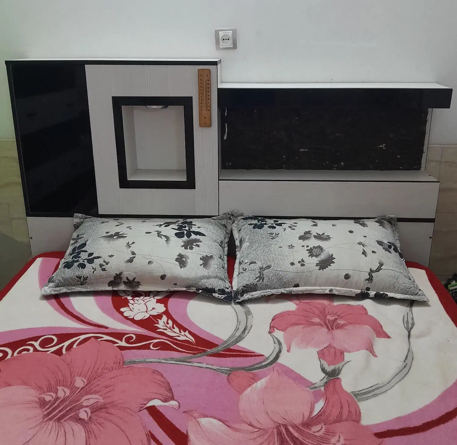 تخت دونفره|تخت و سرویس خواب|یزد, |دیوار