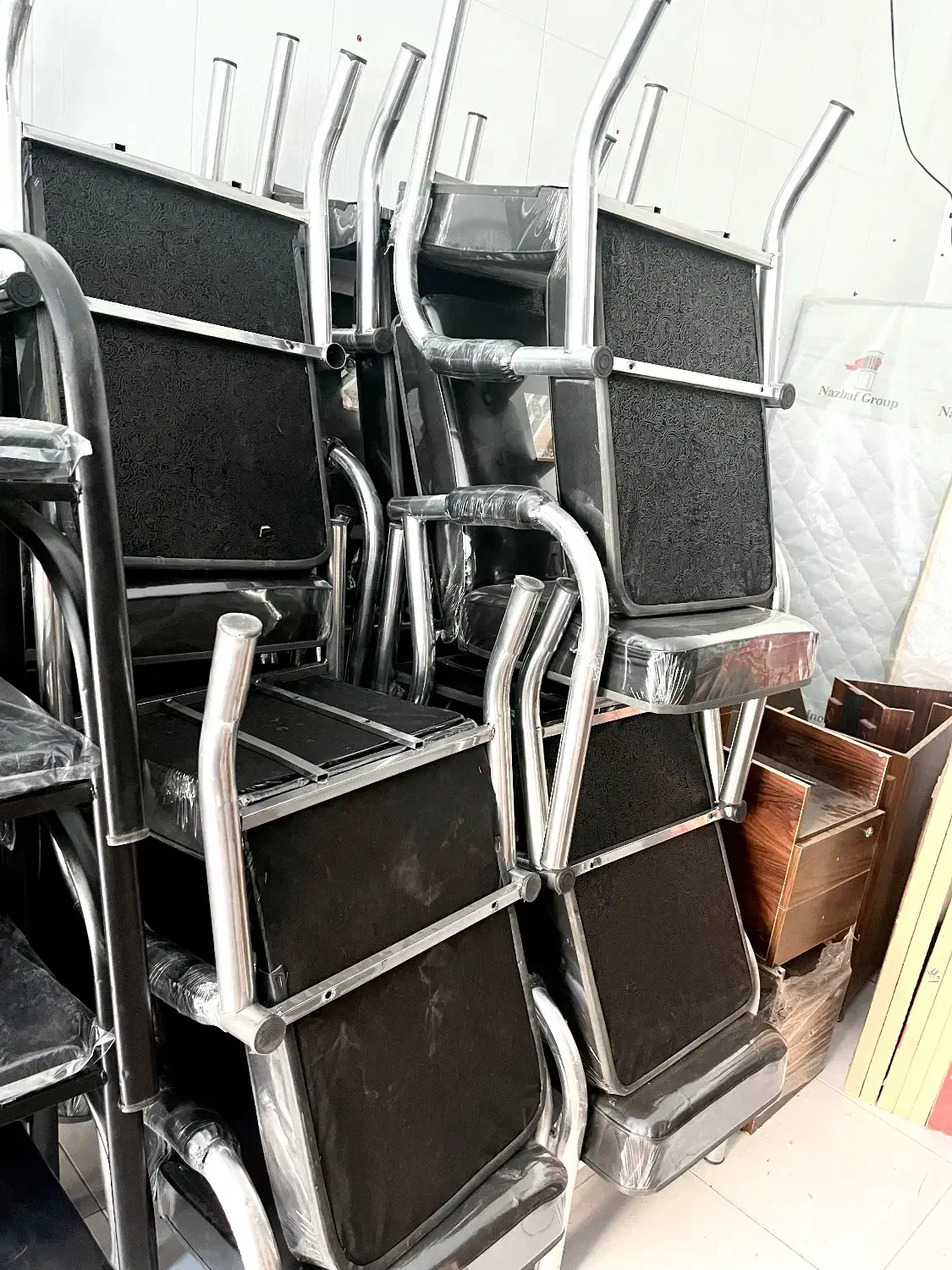 صندلی انتظار (بنگاهی وMP)|صندلی و نیمکت|آشخانه, |دیوار